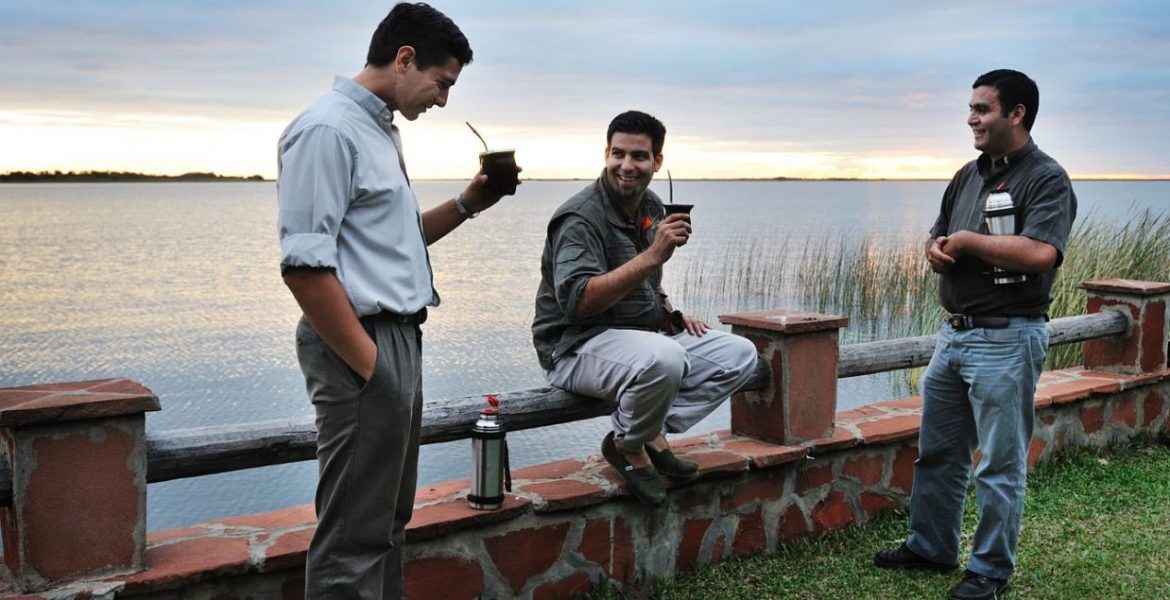 mate con amigos