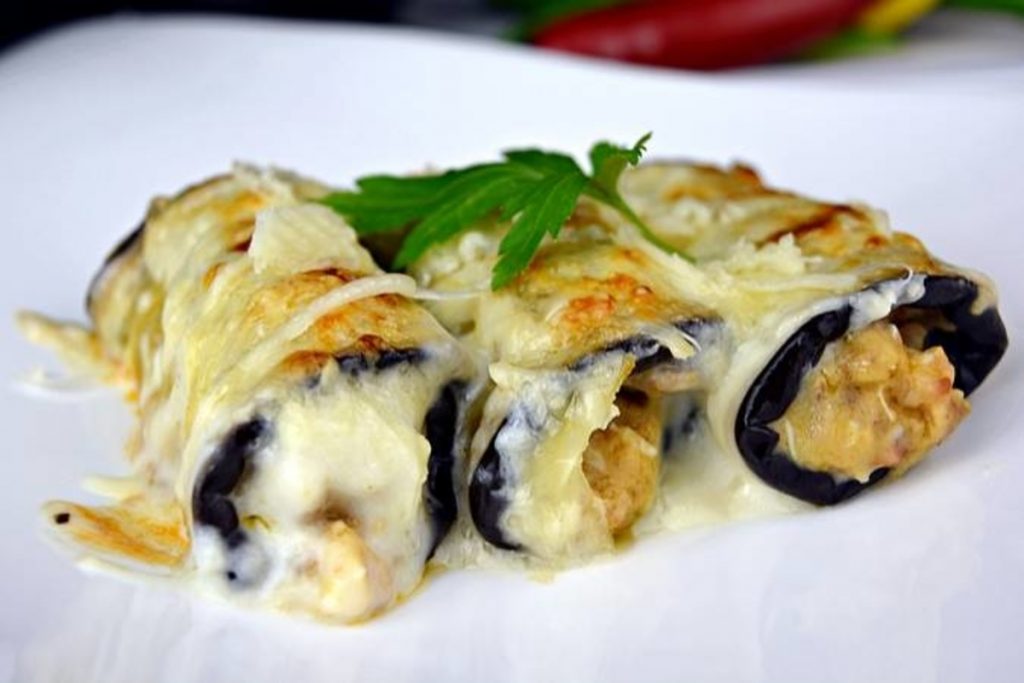 canelones de berenjena con salsa marinara clásica 