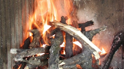 como prender fuego para asado
