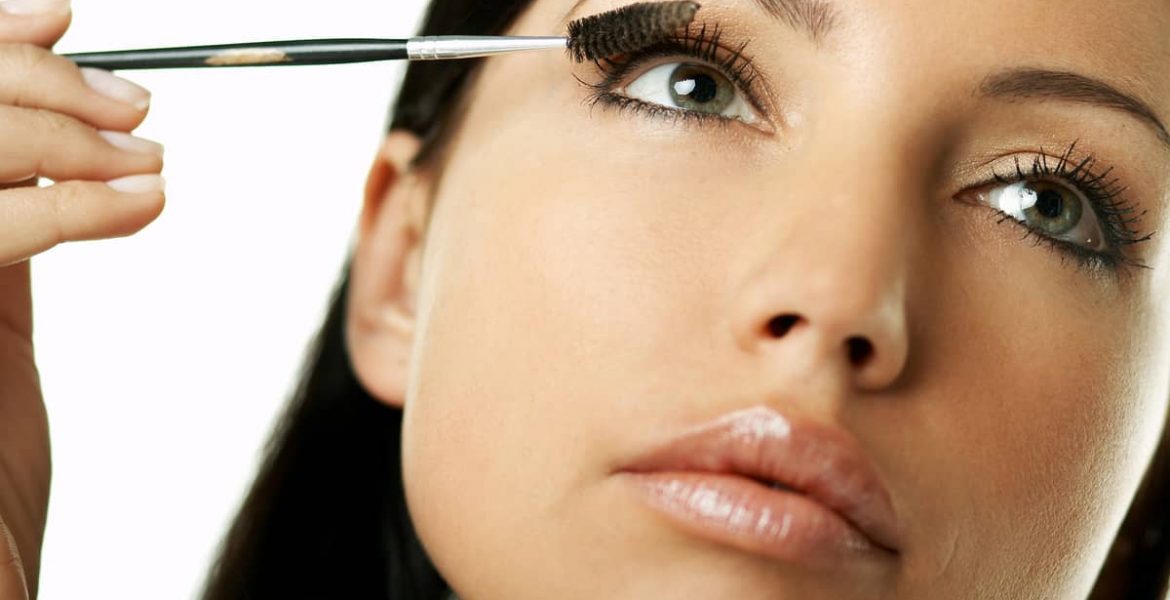 como maquillar las cejas