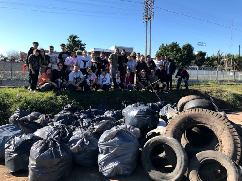 Basura Challenge Argentina: un grupo de jóvenes limpió un predio de José C. Paz 15