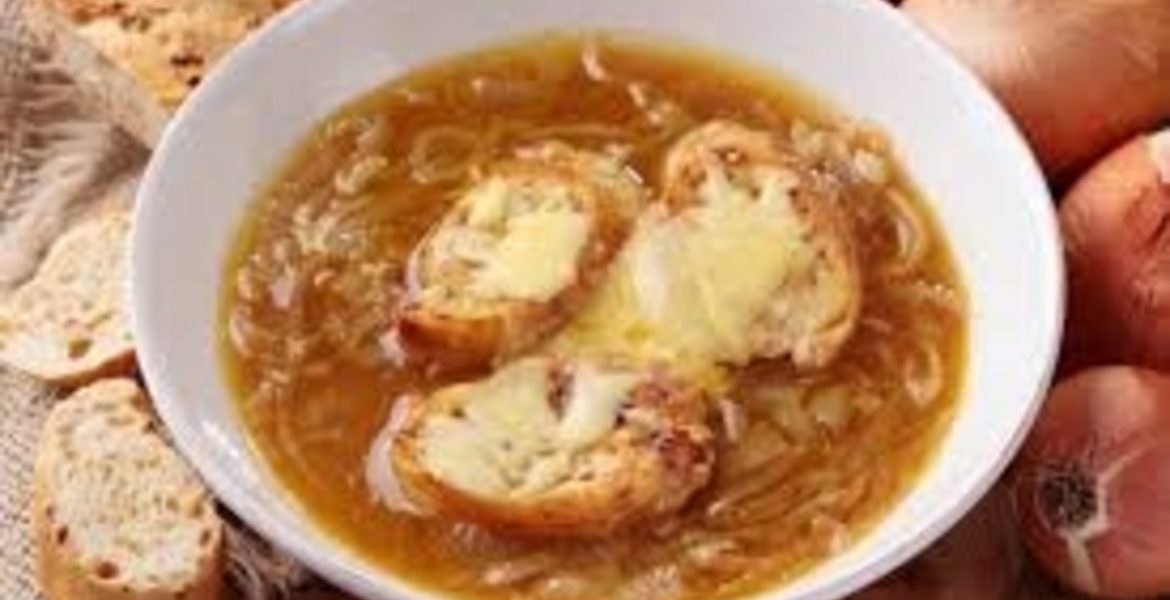 sopa de cebolla