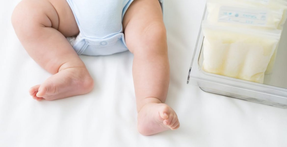 cómo calentar leche materna