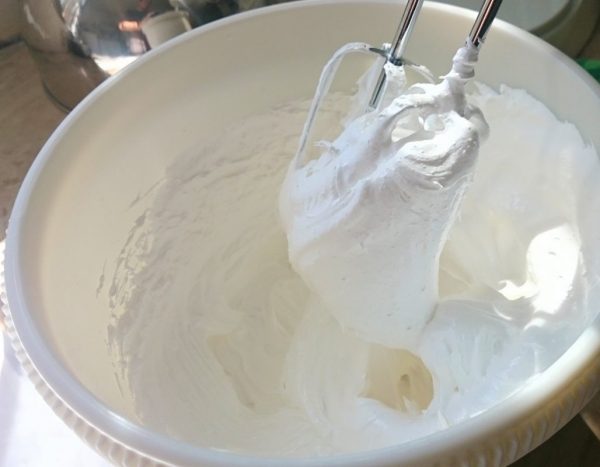 cómo batir el merengue italiano