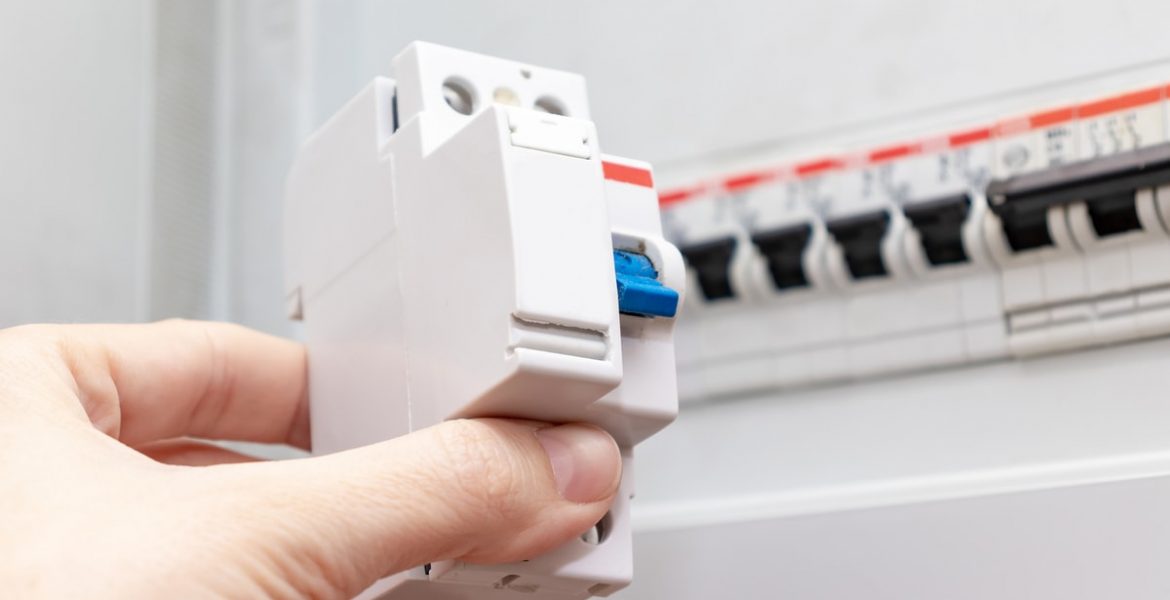 diferencia entre disyuntor y termica